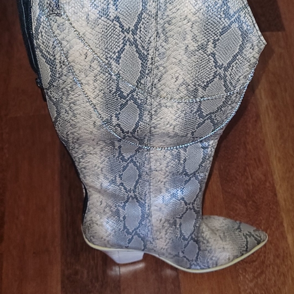 UP2STEP womens boots size 12 - Picture 3 of 5